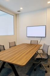 Sbf Center (D1), Office #525615541